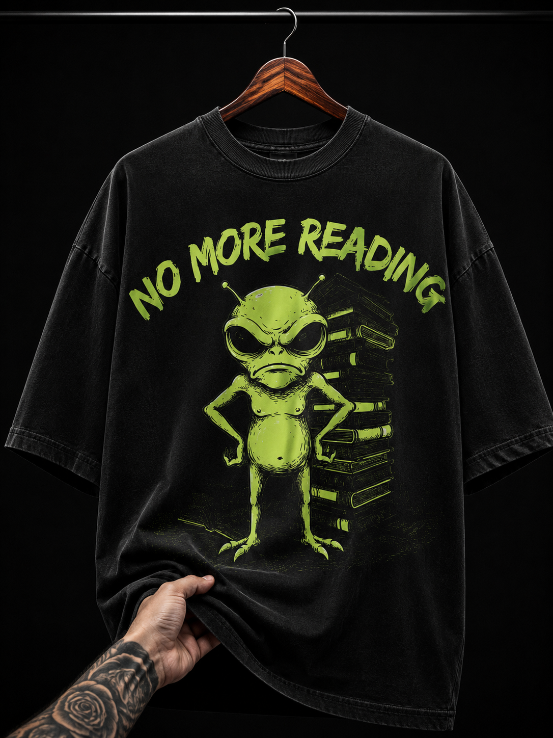 No More Reading Alien & Books Graphic T-Shirt | Funny Retro Sci-Fi Oversized Tee