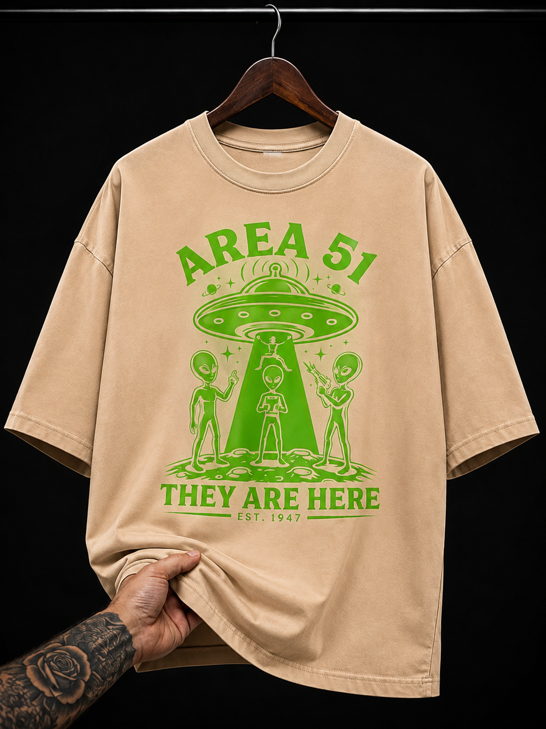 Area 51 Alien UFO graphic T-shirt